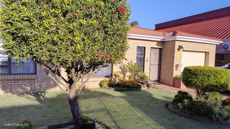 2 Bedroom Property for Sale in Ferreira Town Eastern Cape